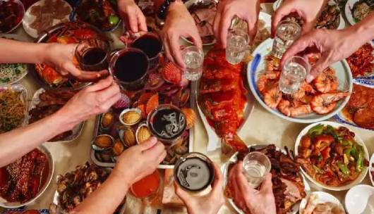 除夕夜 为未来我们干杯