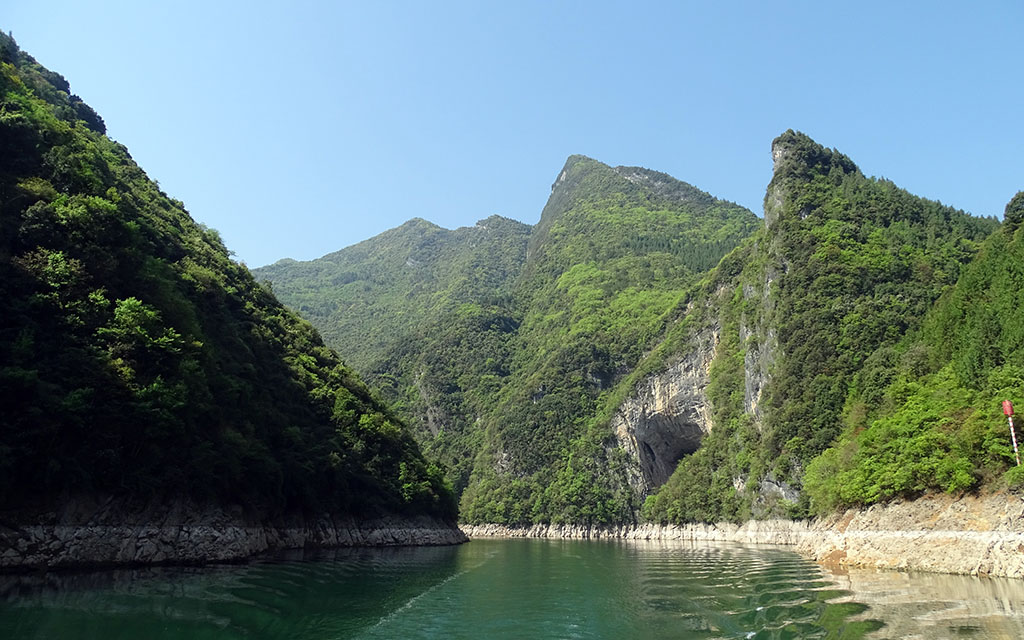 雄野神农溪入画来